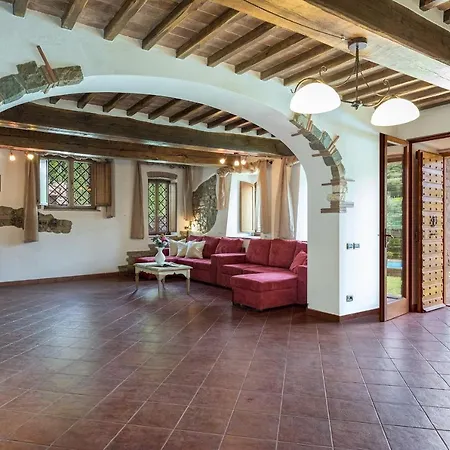 Podere Montioni 6&2, Emma *