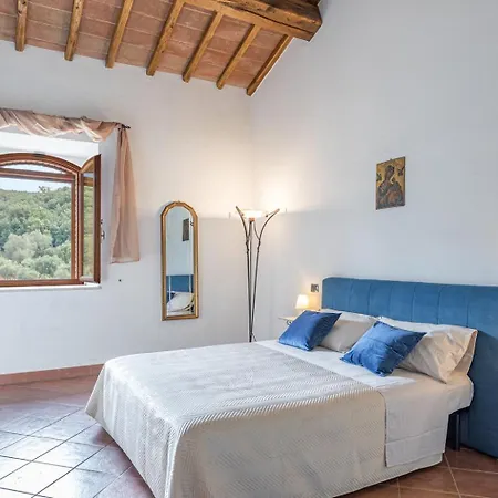 Villa Podere Montioni 6&2, Emma *
